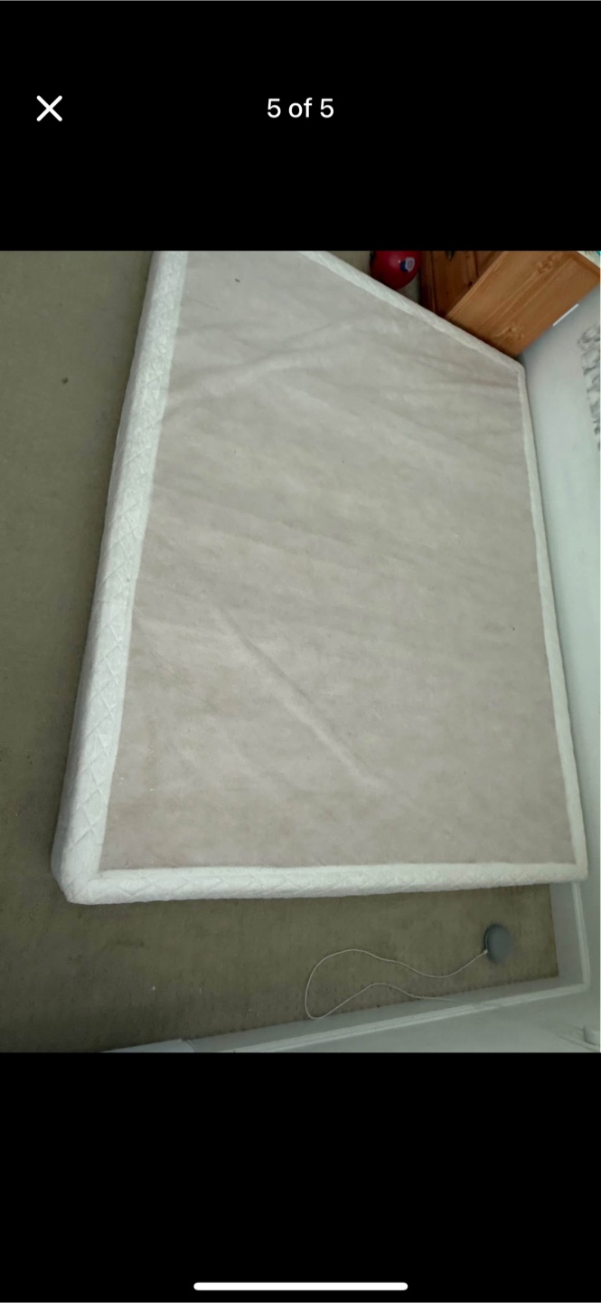 Queen Size Mattress and Base - photo 4