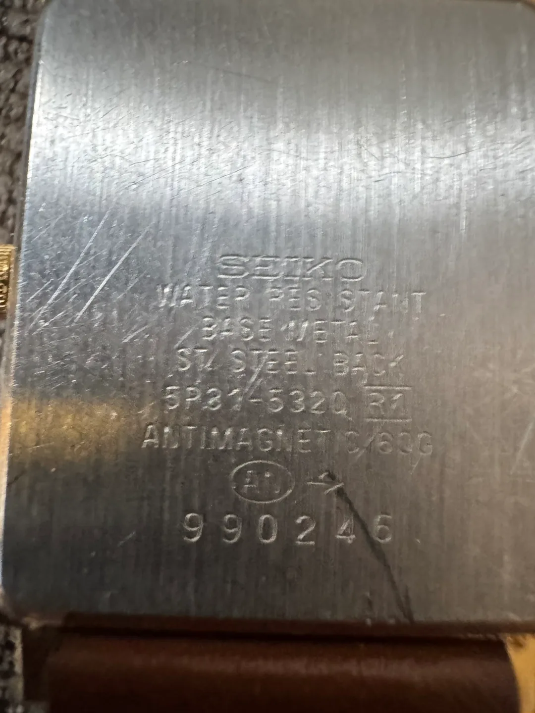 Seiko Vintage Gold Square Watch Quartz 25mm 5P31-5320 image indicator(3)