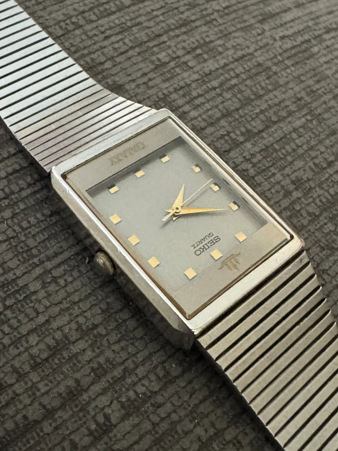 Seiko Vintage Galaxy Quartz Watch V701-5K20 24mm image indicator(5)