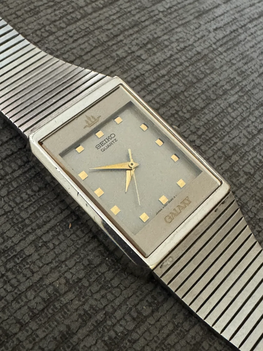 Seiko Vintage Galaxy Quartz Watch V701-5K20 24mm image indicator(4)