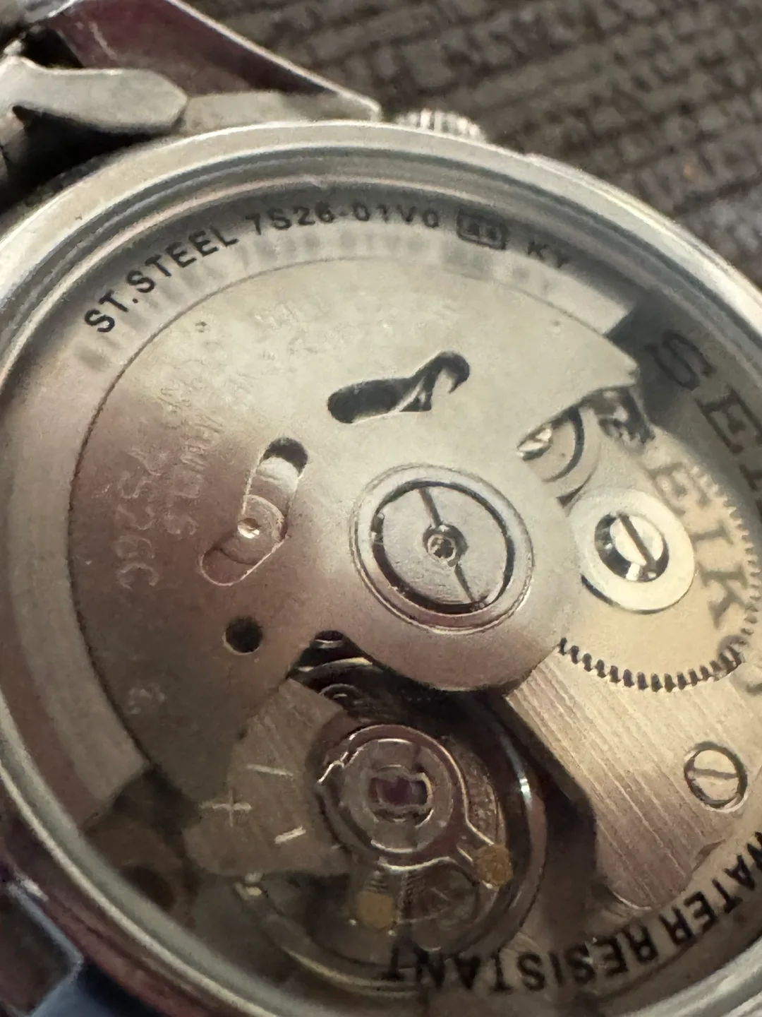 Seiko 5 SNK385 37mm Automatic Watch Silver 7S26-01V0 image indicator(3)