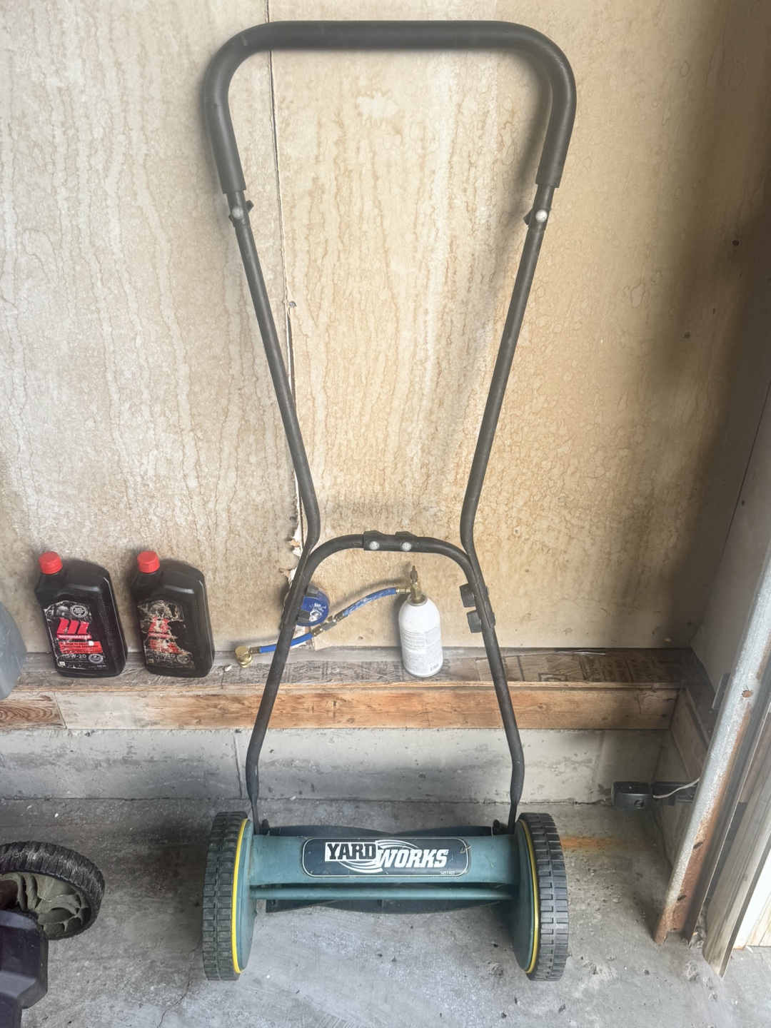 YARDWORKS Push Lawn Mower