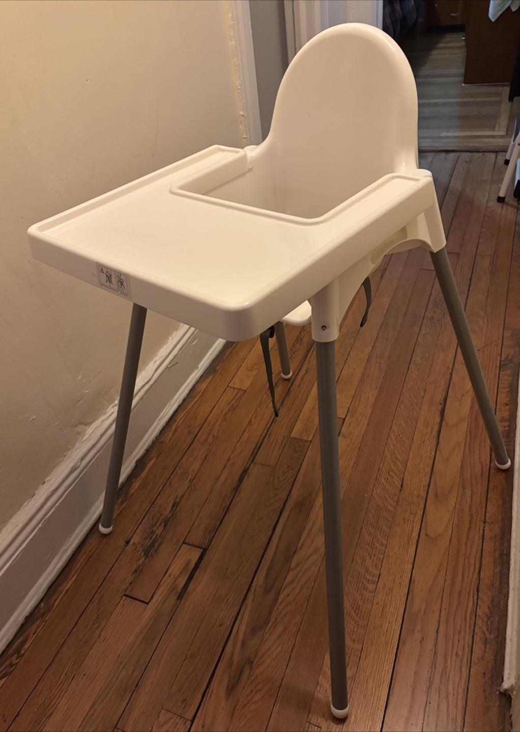 White high chair