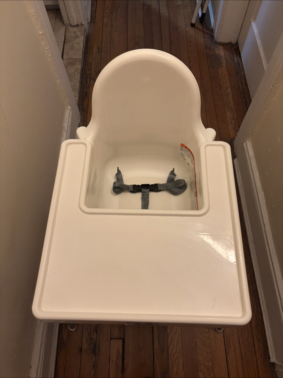 White high chair - photo 3