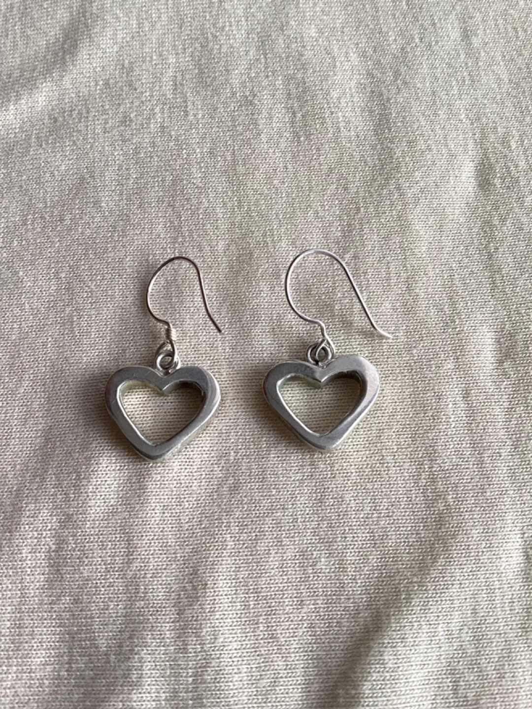 SILVER OPEN HEART DANGLE EARRINGS thumbnail