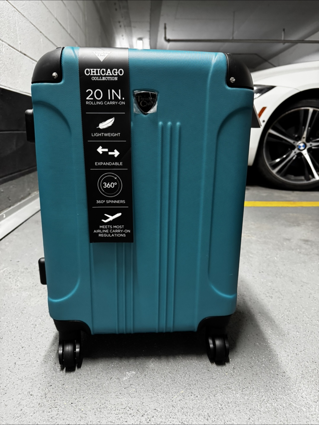 Chicago Collection Rolling Carry-on Suitcase
