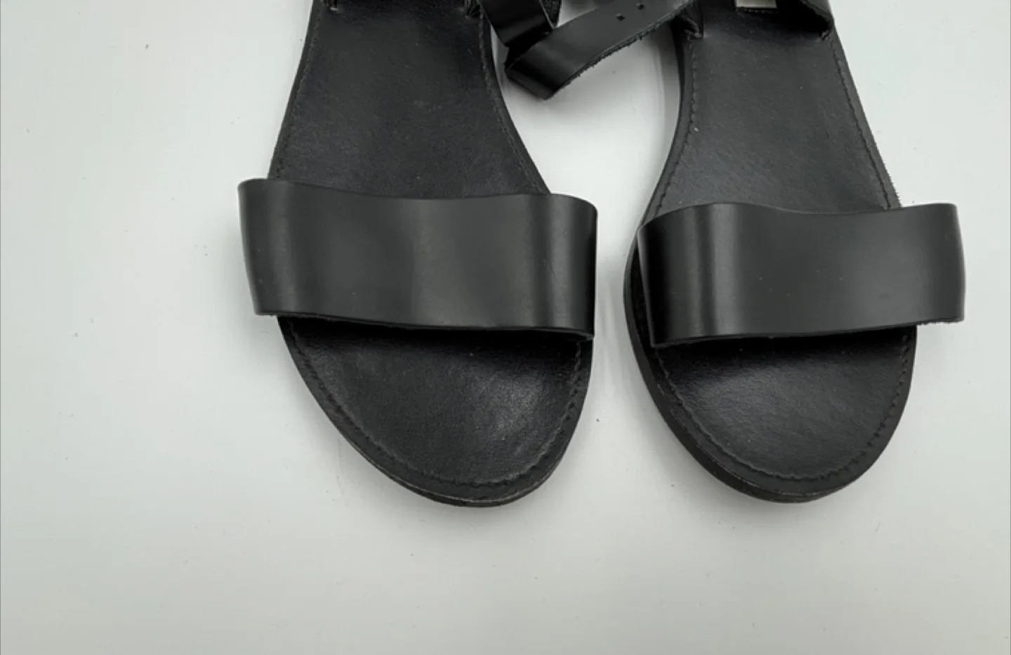 Steve Madden Black Sandals image indicator(7)