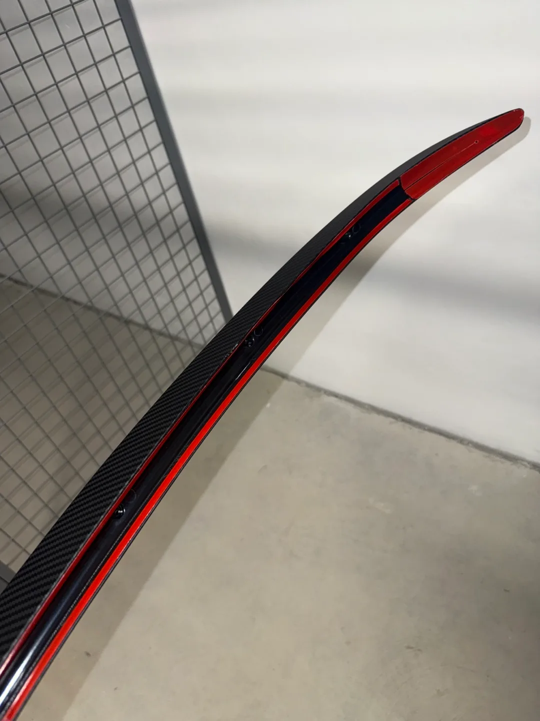 Tesla Spoiler for Model 3 or Y image indicator(2)