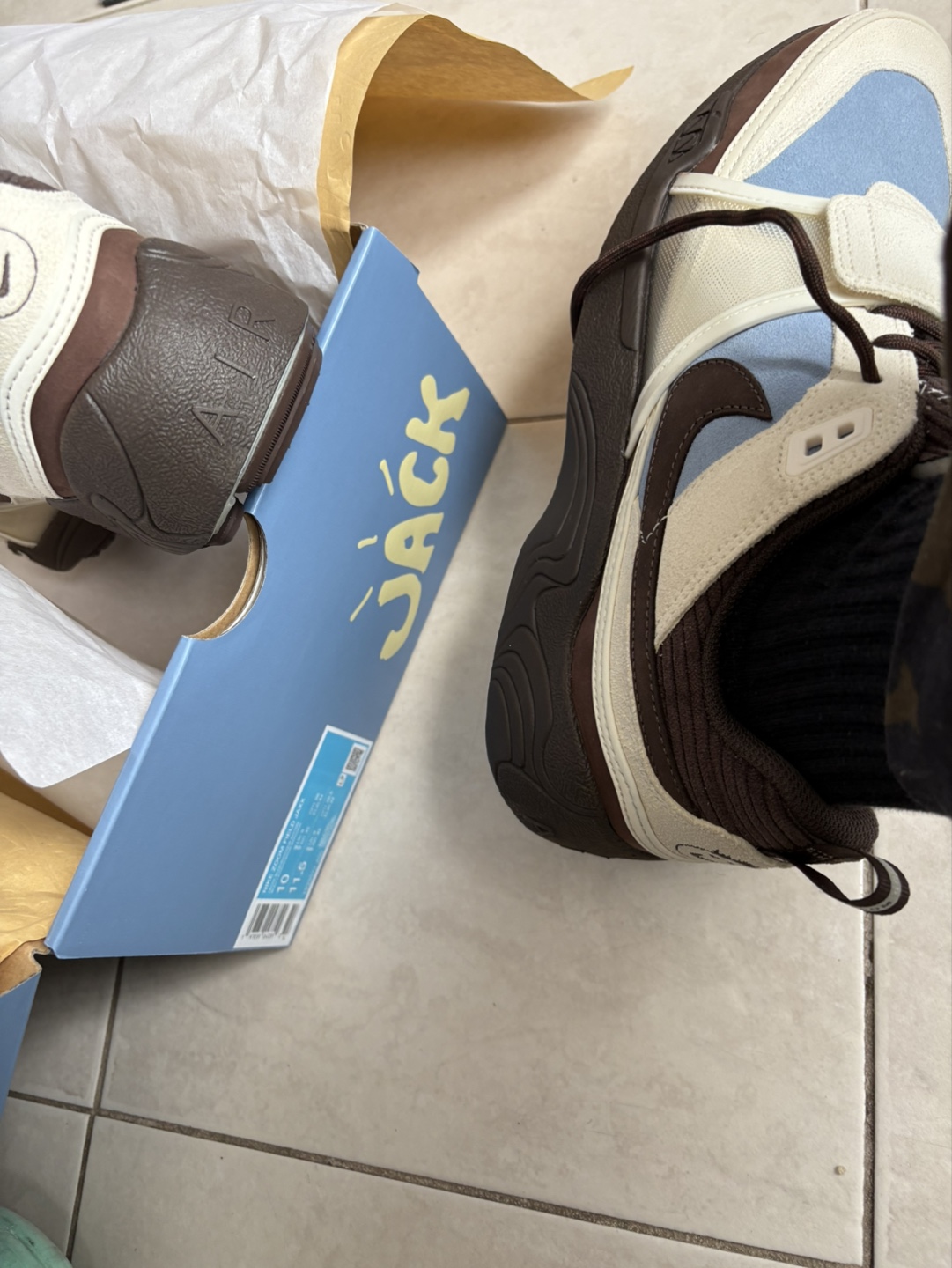Travis scott Nike Zoom Field Jaxx for Retail - photo 3