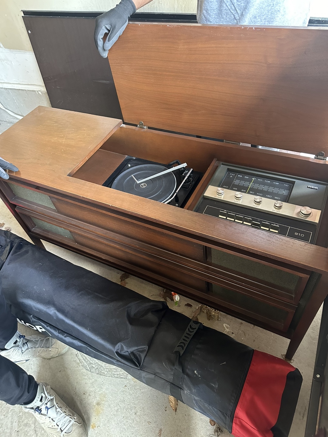 Vintage Stereo Console