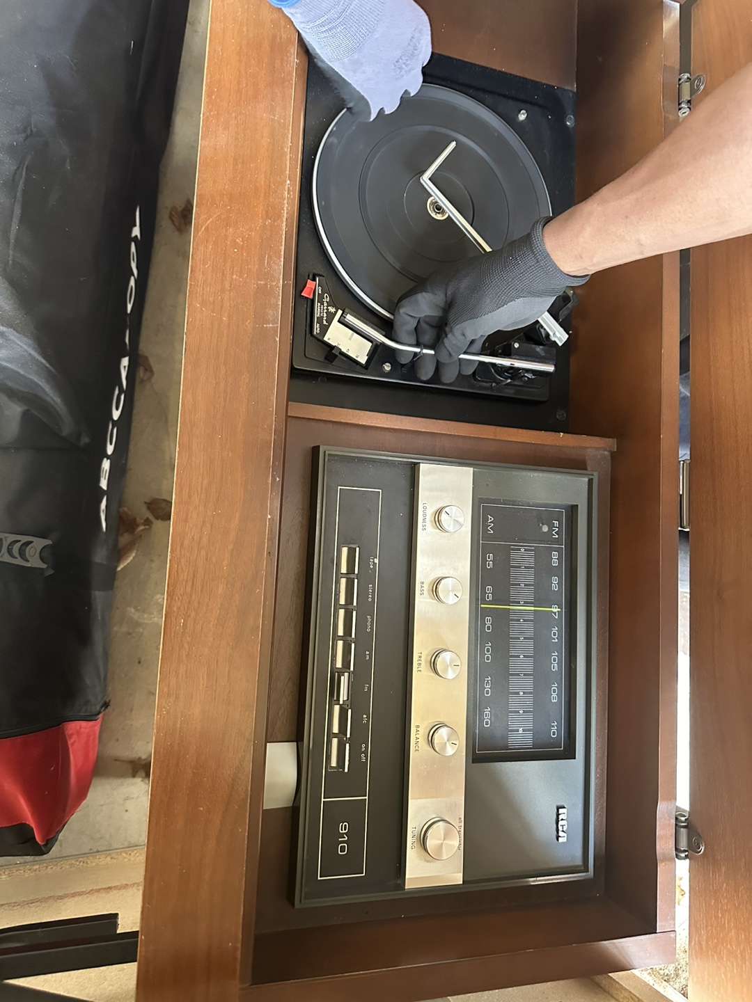 Vintage Stereo Console - photo 2