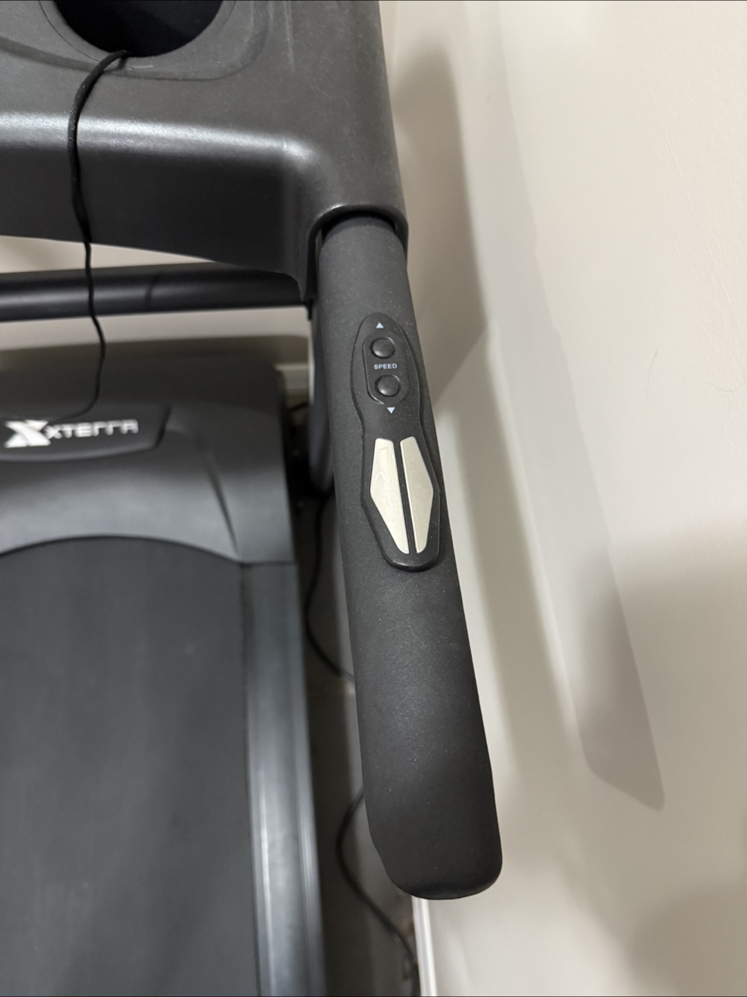 Xterra XT958 Treadmill - photo 4