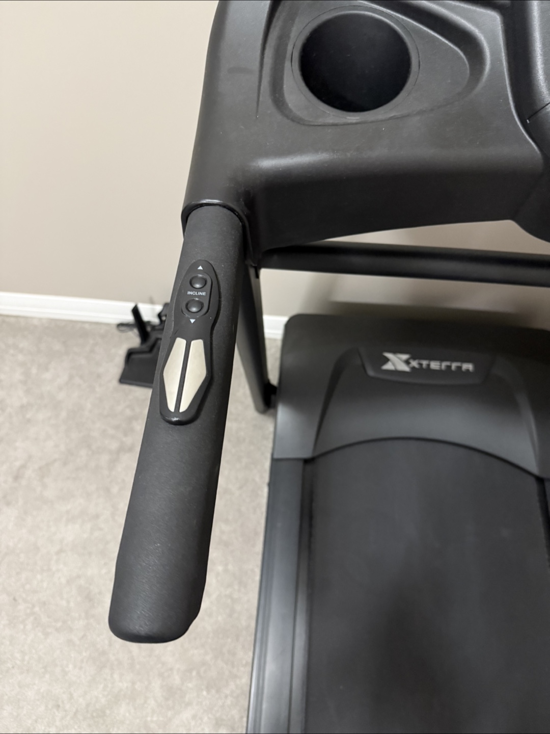 Xterra XT958 Treadmill - photo 3