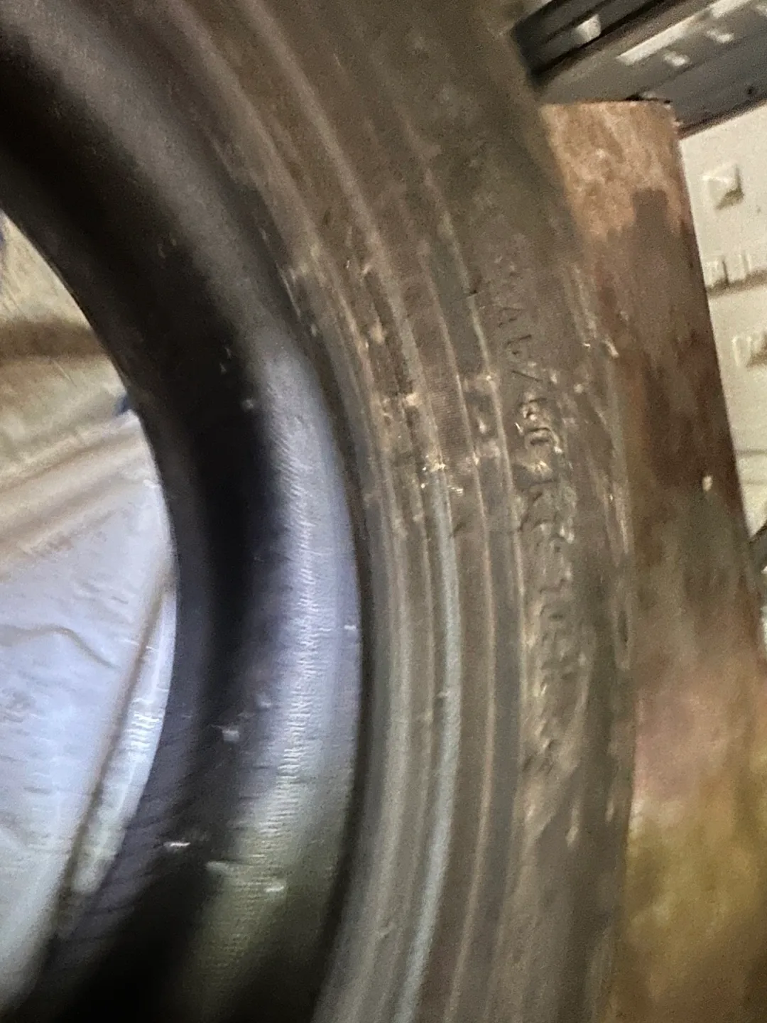 Used Tire Set 4 image indicator(3)