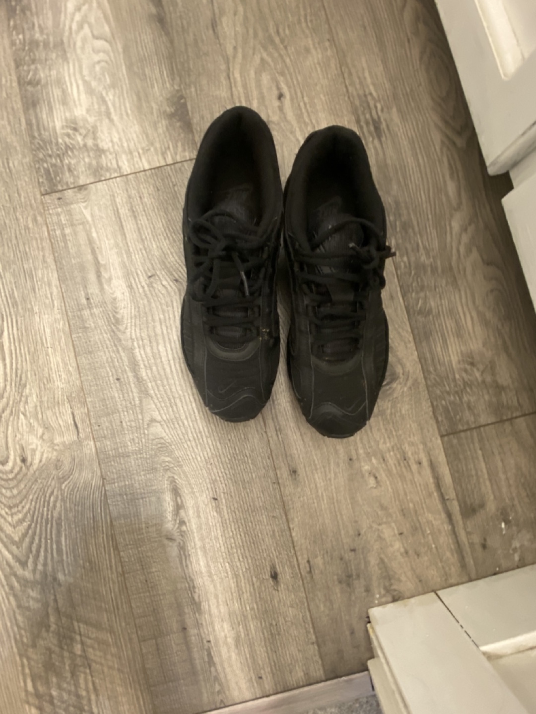 Nike Air Max Shoes - photo 2