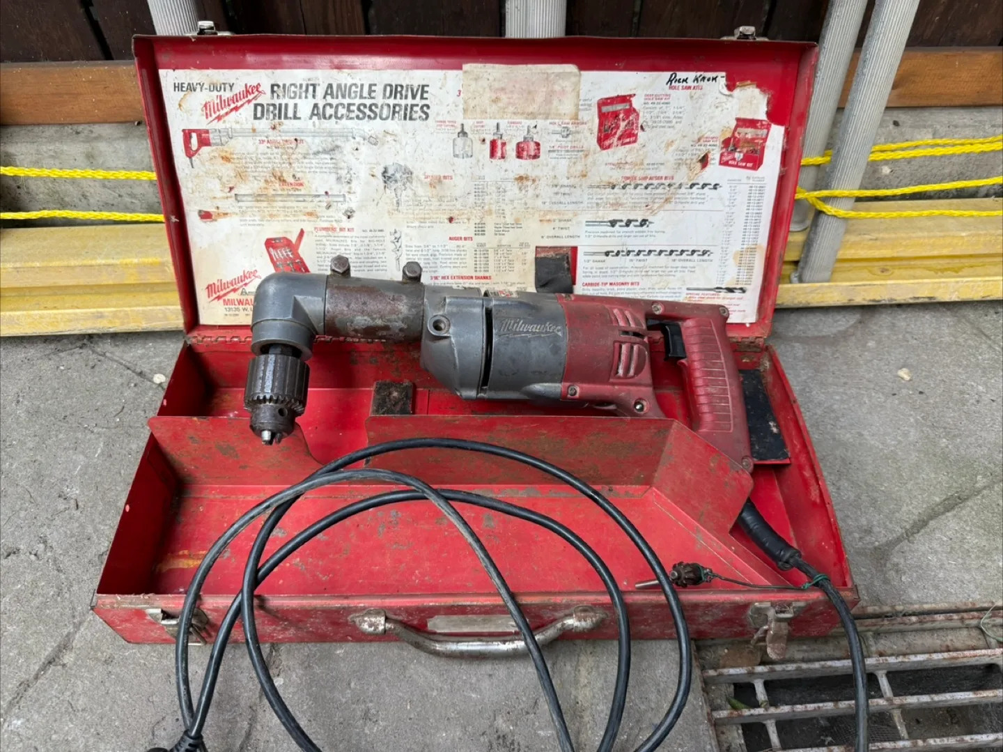 Milwaukee right angle drill image indicator(5)