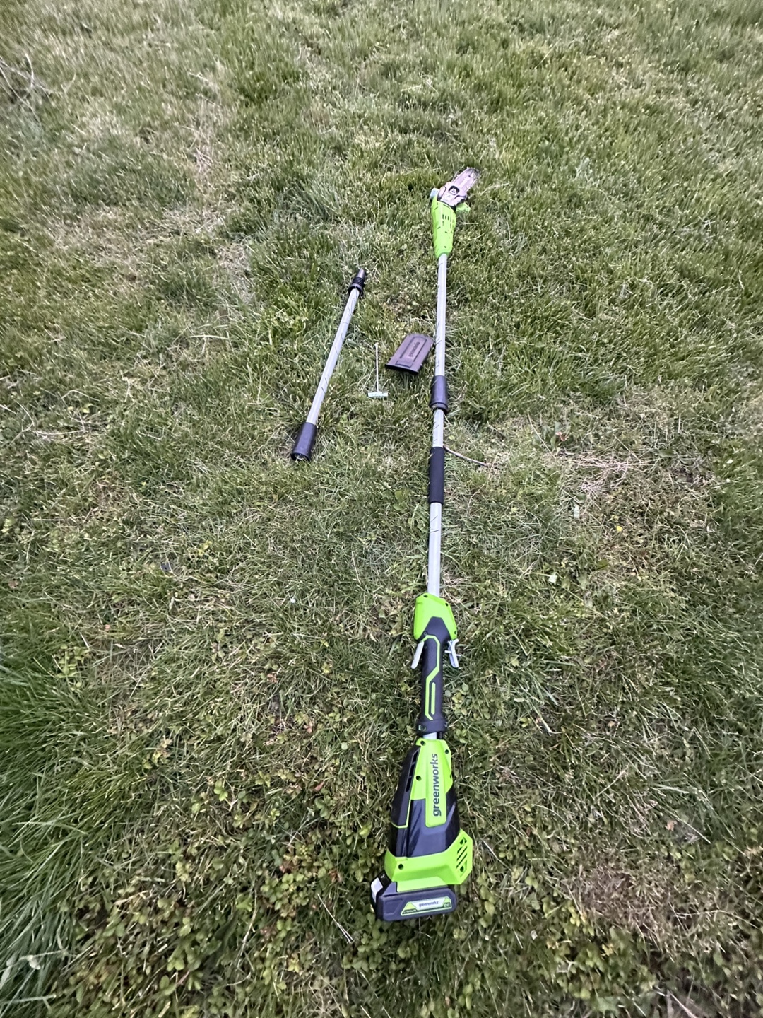 Greenworks 24V 8” pole saw - photo 5