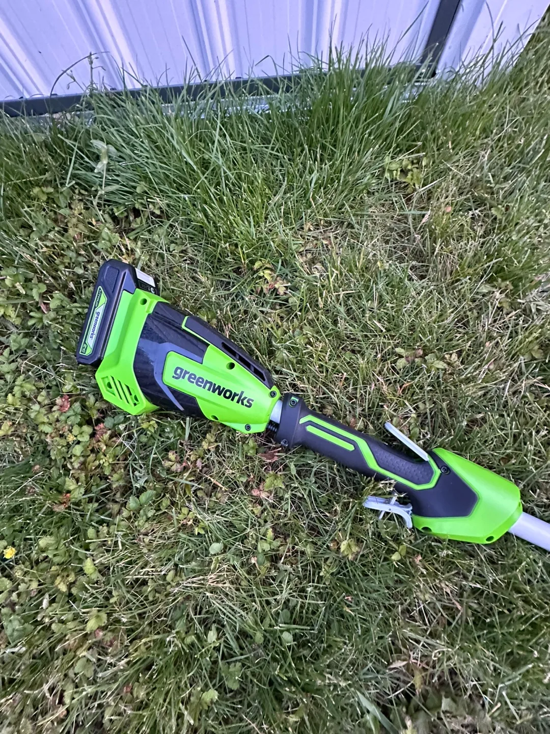 Greenworks 24V 8” pole saw image indicator(6)