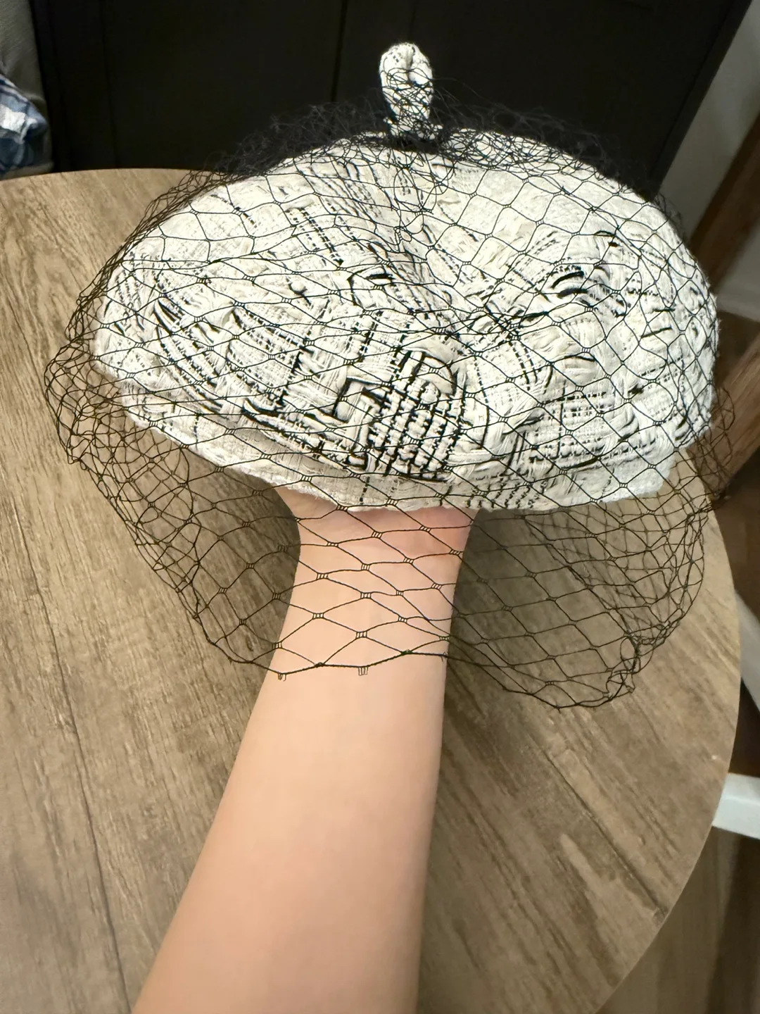 Urban Revivo Beret image indicator(4)