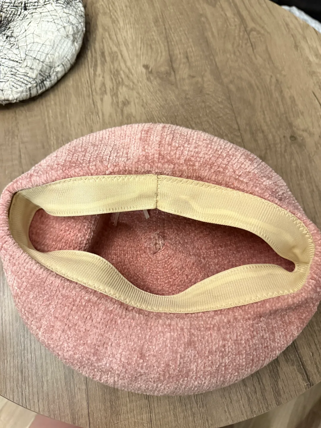 Pink Beret image indicator(4)