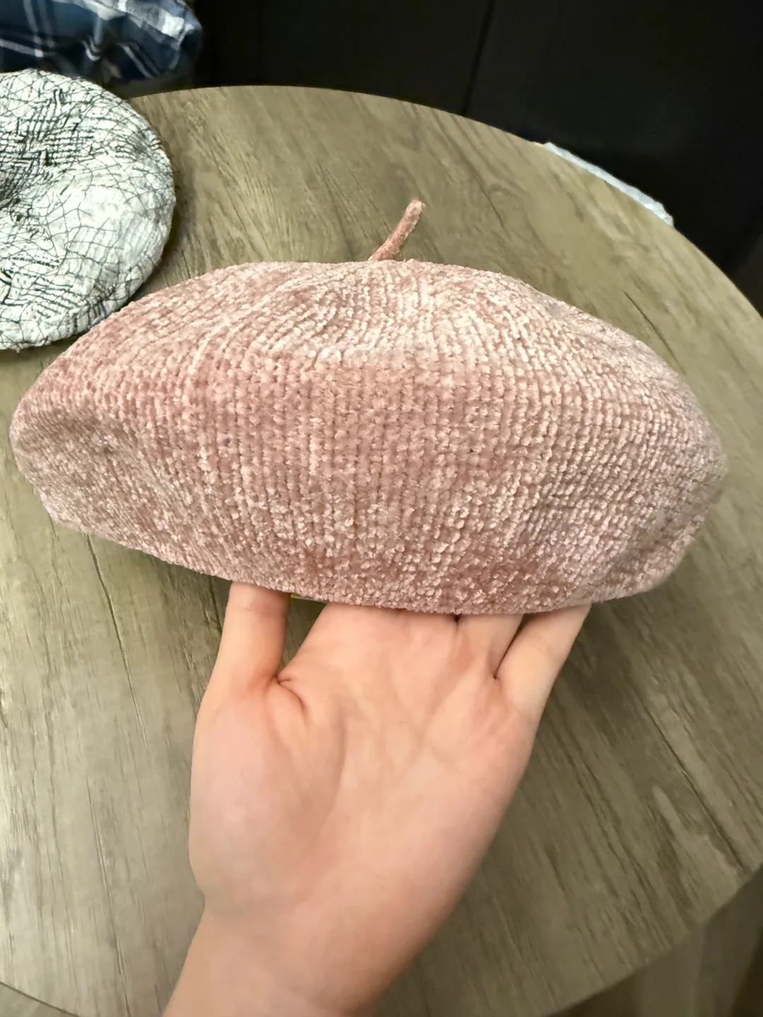 Pink Beret image indicator(3)