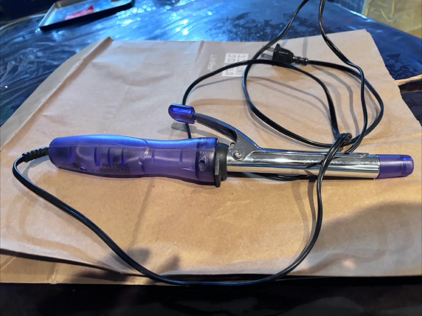 Andis Curling Iron thumbnail
