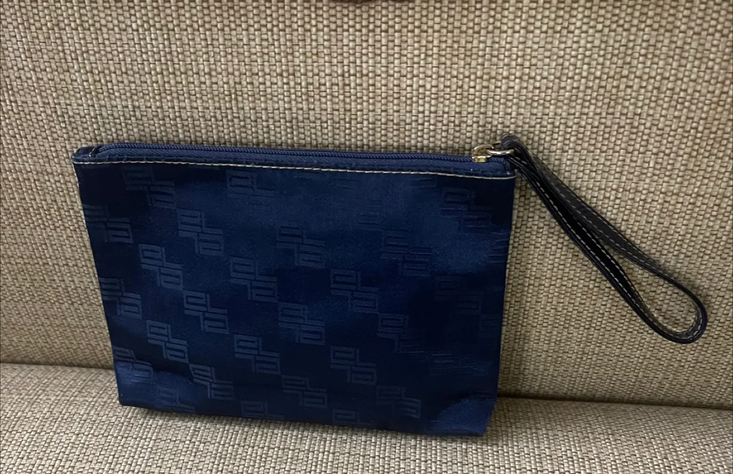 Dark Blue Wristlet Pouch / Cosmetic Bag image indicator(3)