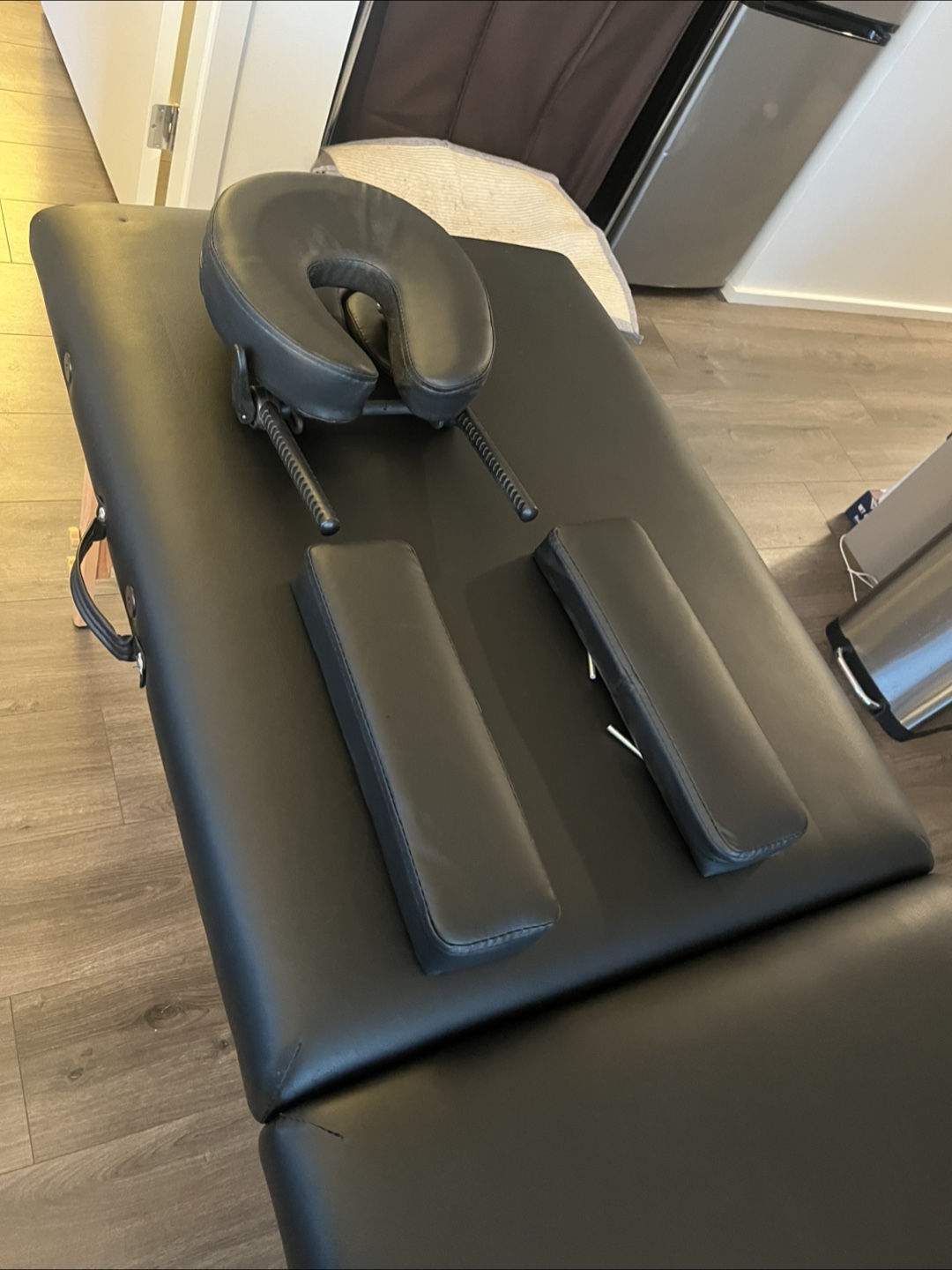 Portable massage table - photo 3