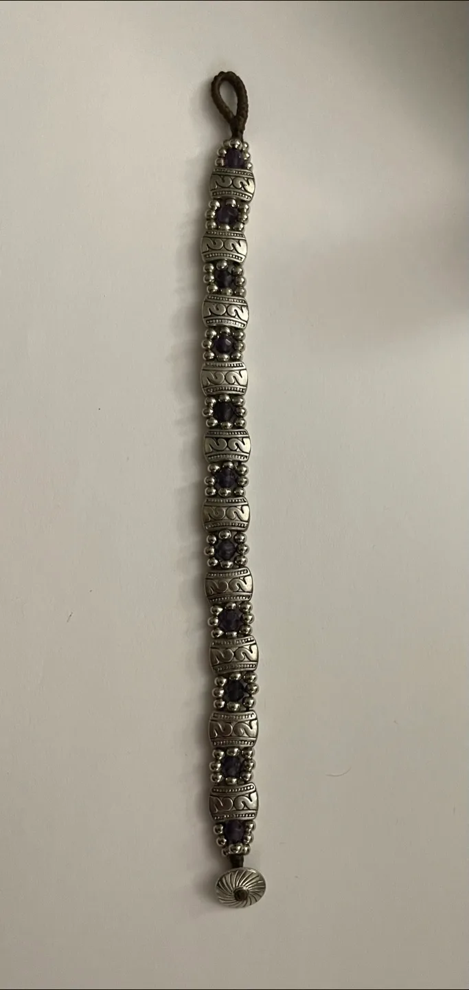 Silver Bracelet with Purple Stones image indicator(5)
