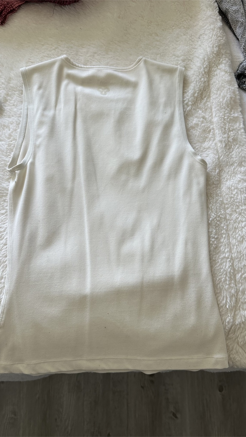 TnAction Sleeveless Top - photo 3