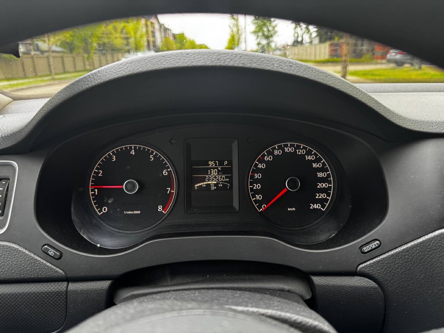 Volkswagen Jetta - photo 4