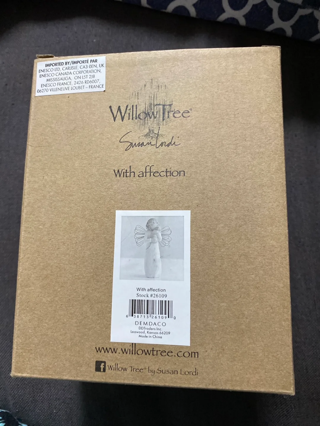 New Willow Tree Affection Figurine image indicator(3)