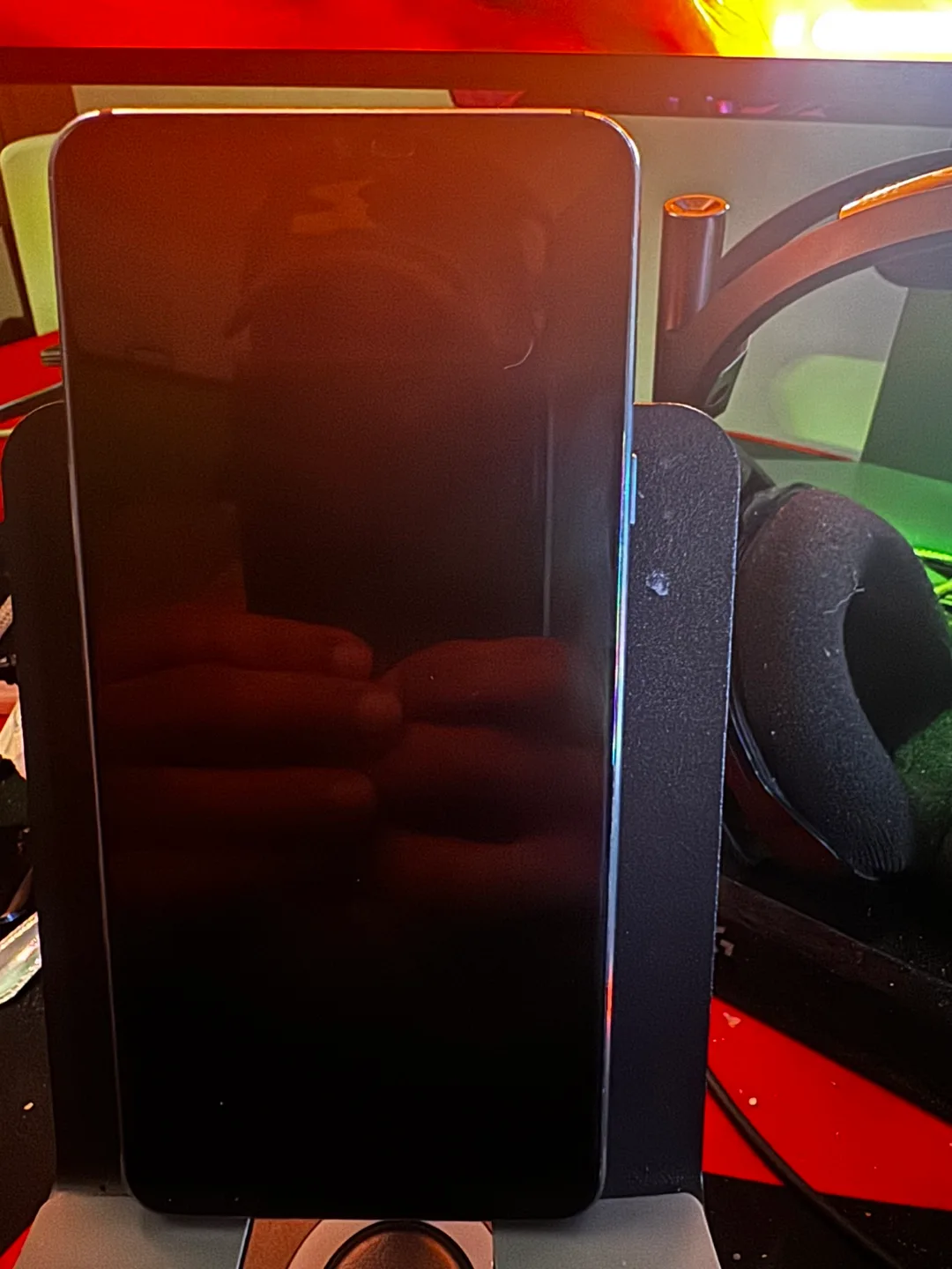 LG G7 ThinQ Smartphone image indicator(2)