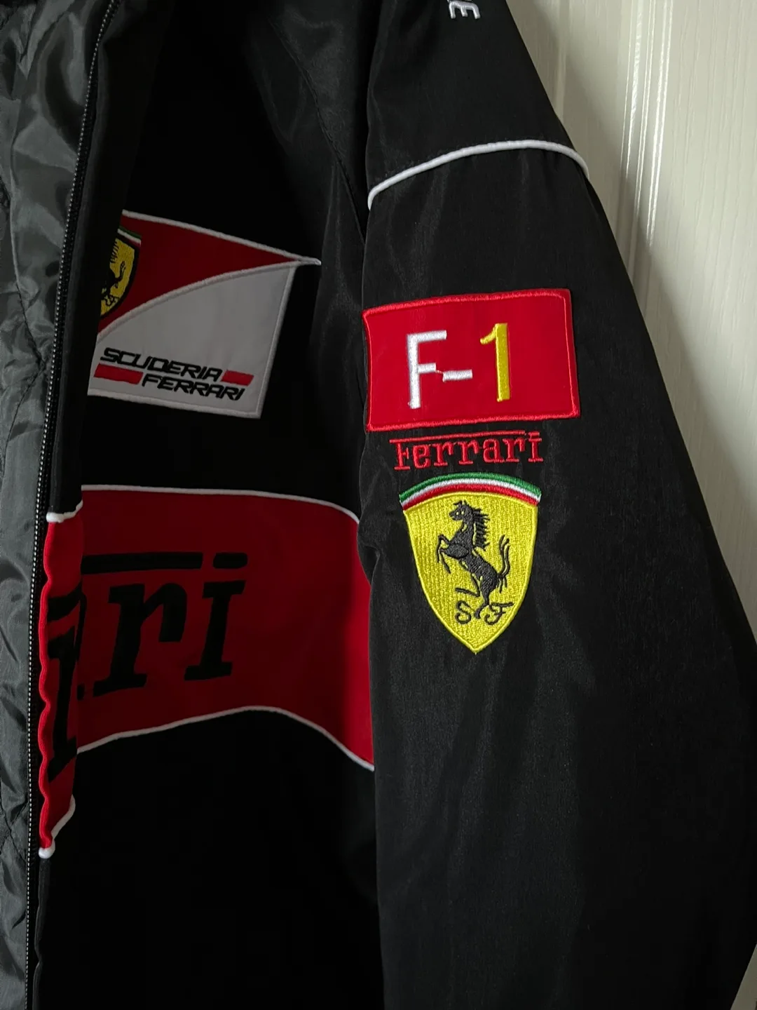 Ferrari F1 Bomber Jacket Black, Size L image indicator(6)
