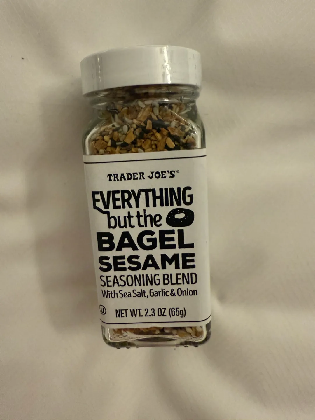 Trader Joe's Everything But The Bagel Sesame Seasoning Blend thumbnail