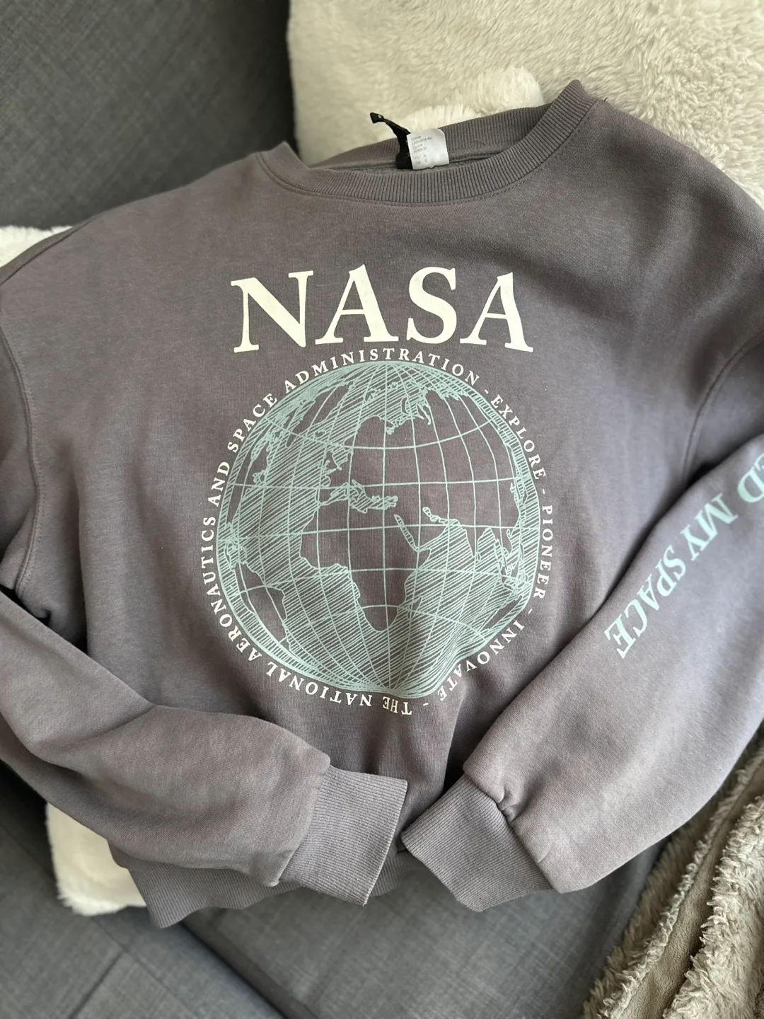 H&M Nasa Sweatshirt thumbnail
