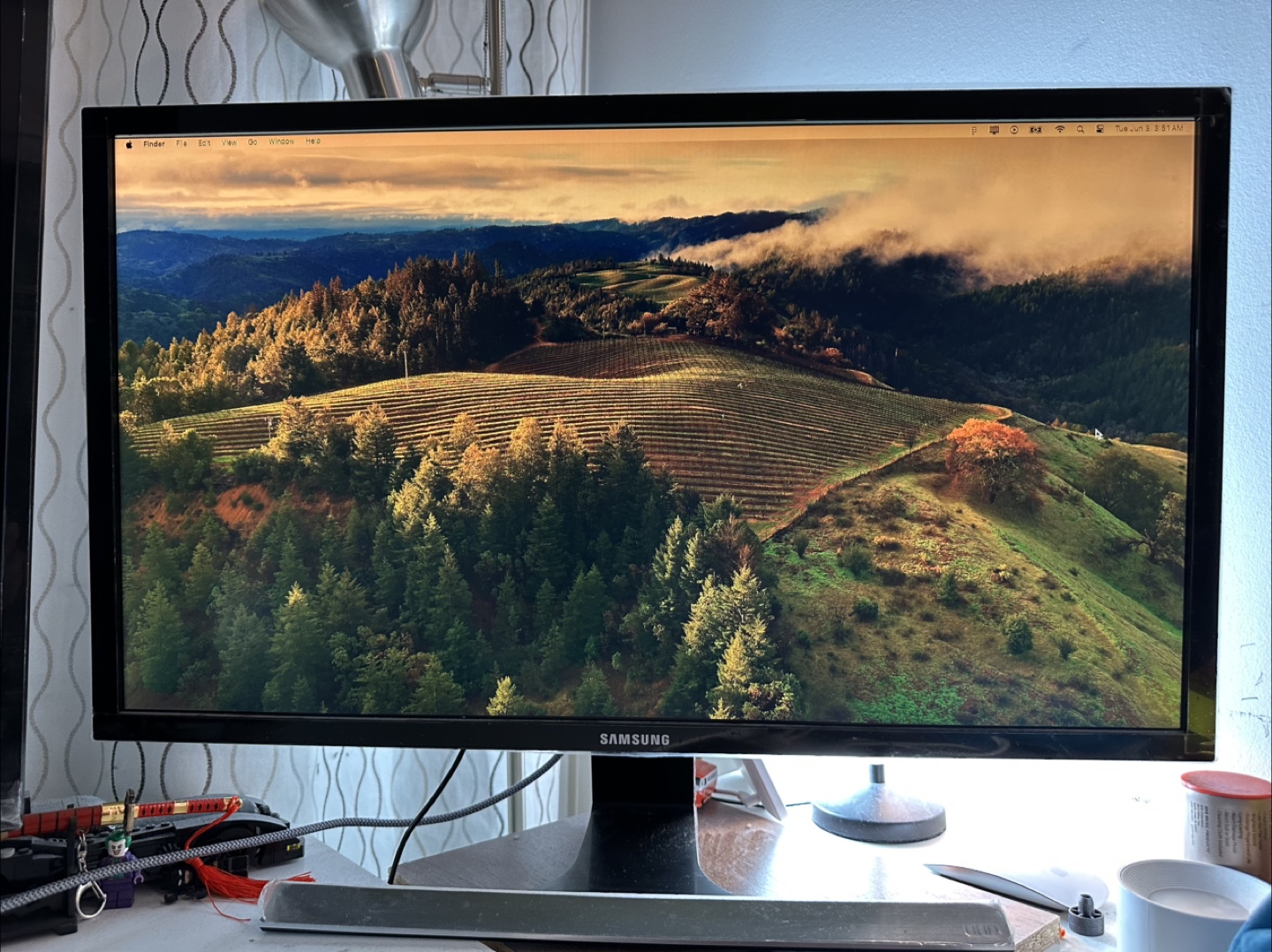 4K 60Hz 28” inch monitor - Samsung ue590 series