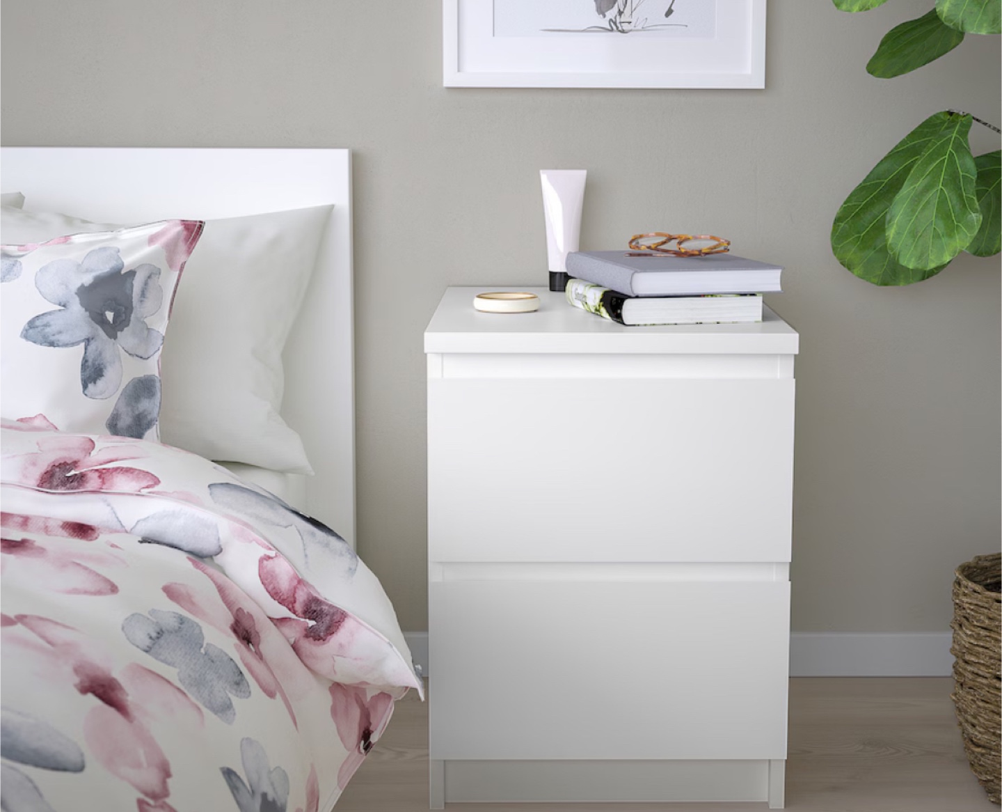 Nightstand - photo 3