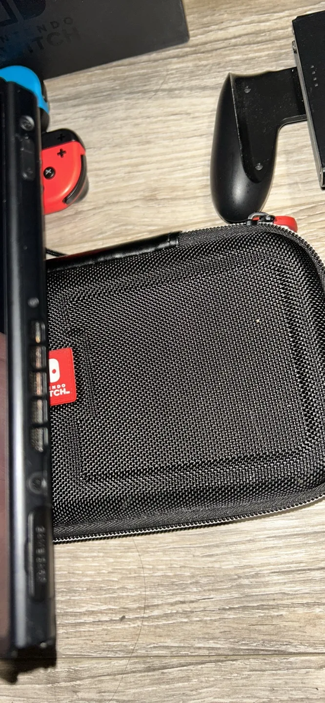 Nintendo Switch Bundle image indicator(8)