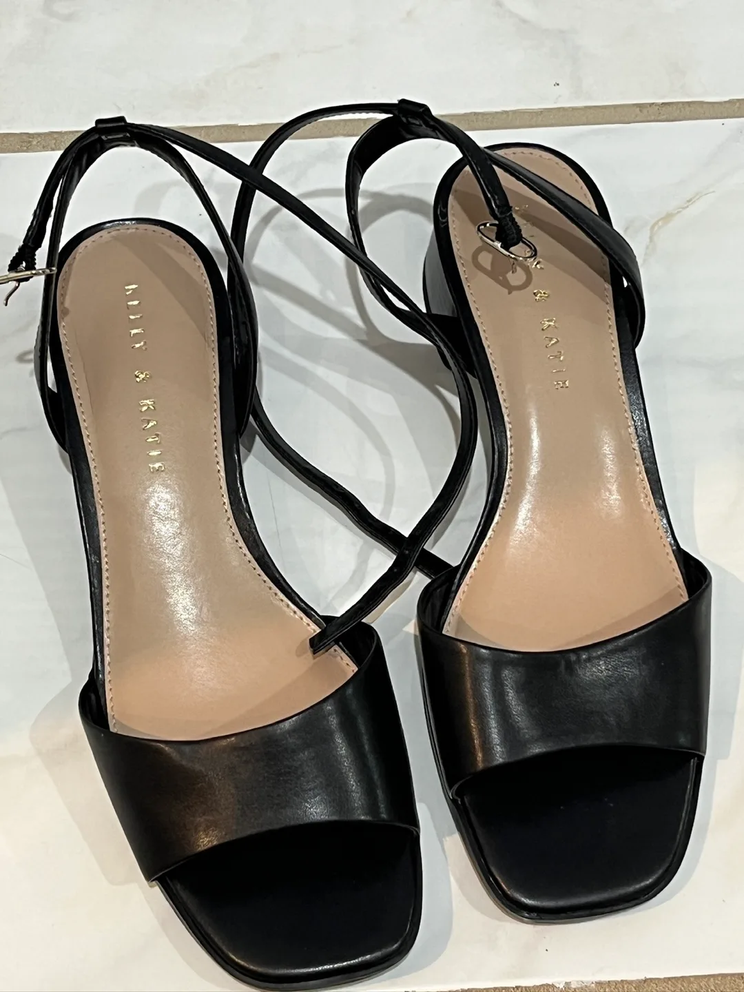 Kelly & Katie Black Leather Sandals thumbnail