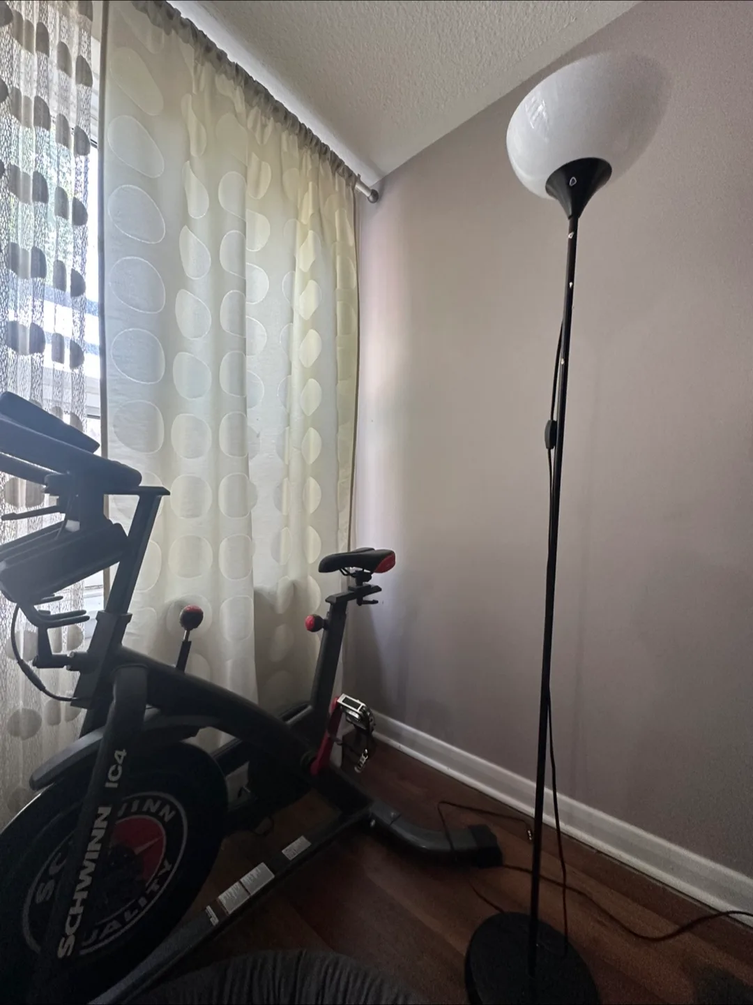 Standing Floor lamp image indicator(2)