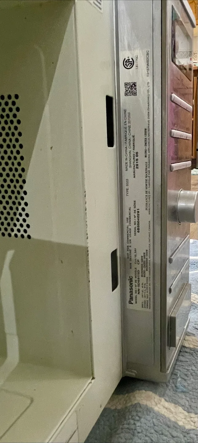 Panasonic Microwave NN-SD691S – Free, Not Working image indicator(3)
