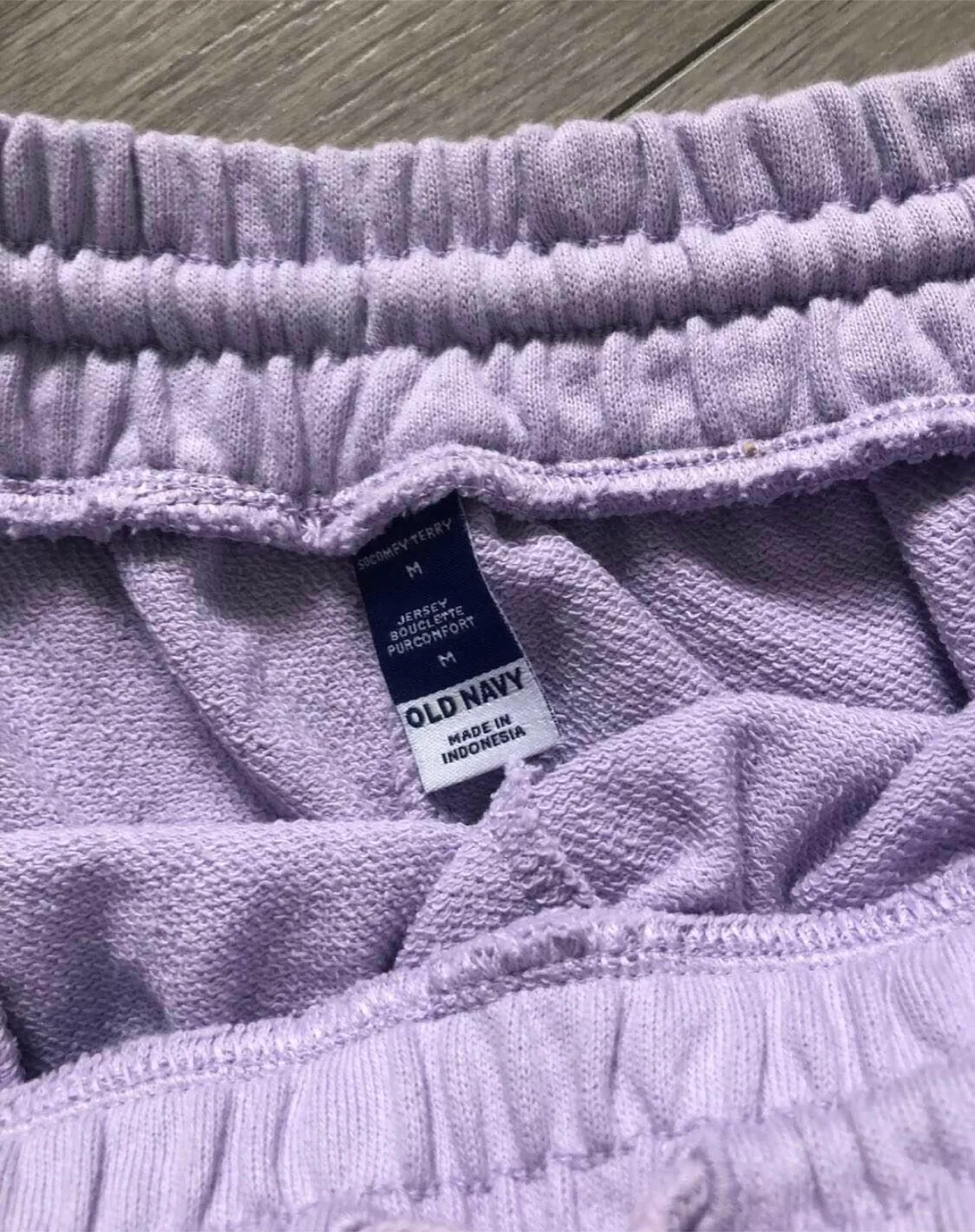 Brand New Hoodie/Shorts Set 🎄🎁 image indicator(2)