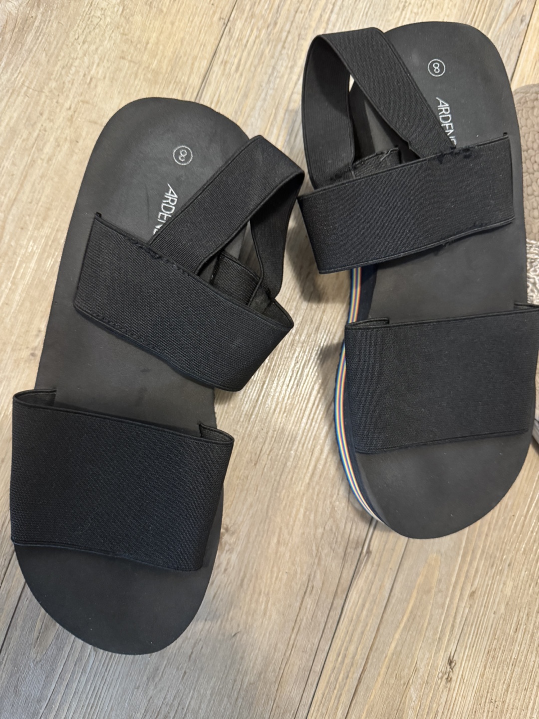 FREE Arden Black Sandals - photo 2