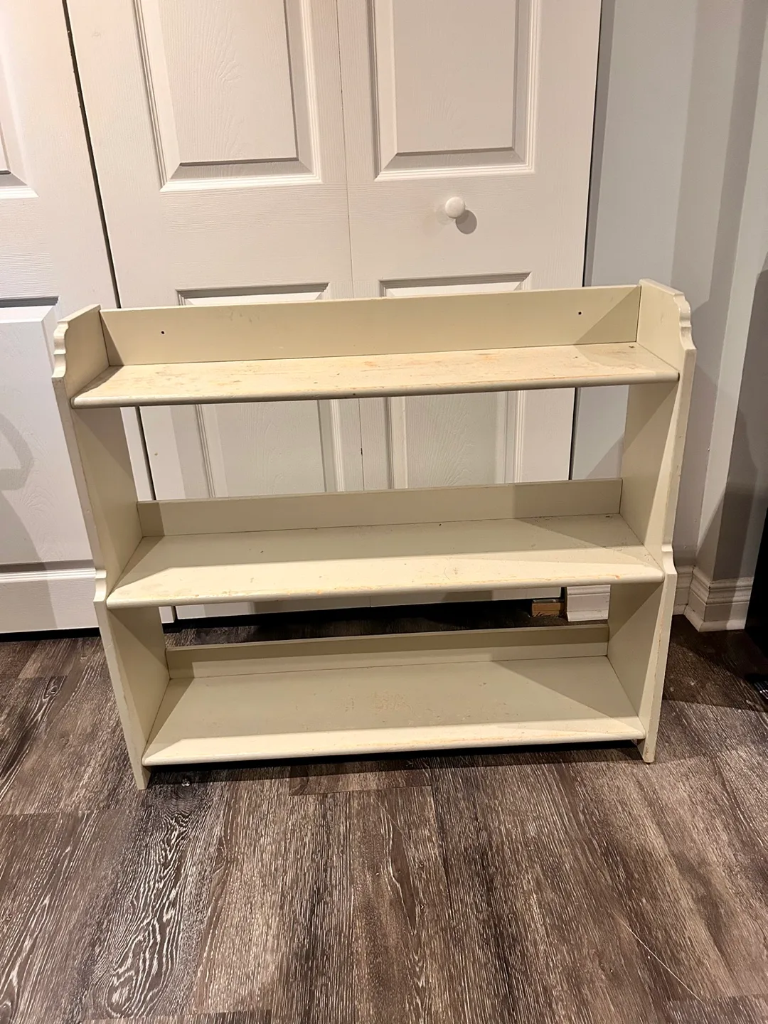 Wooden Bookshelf thumbnail