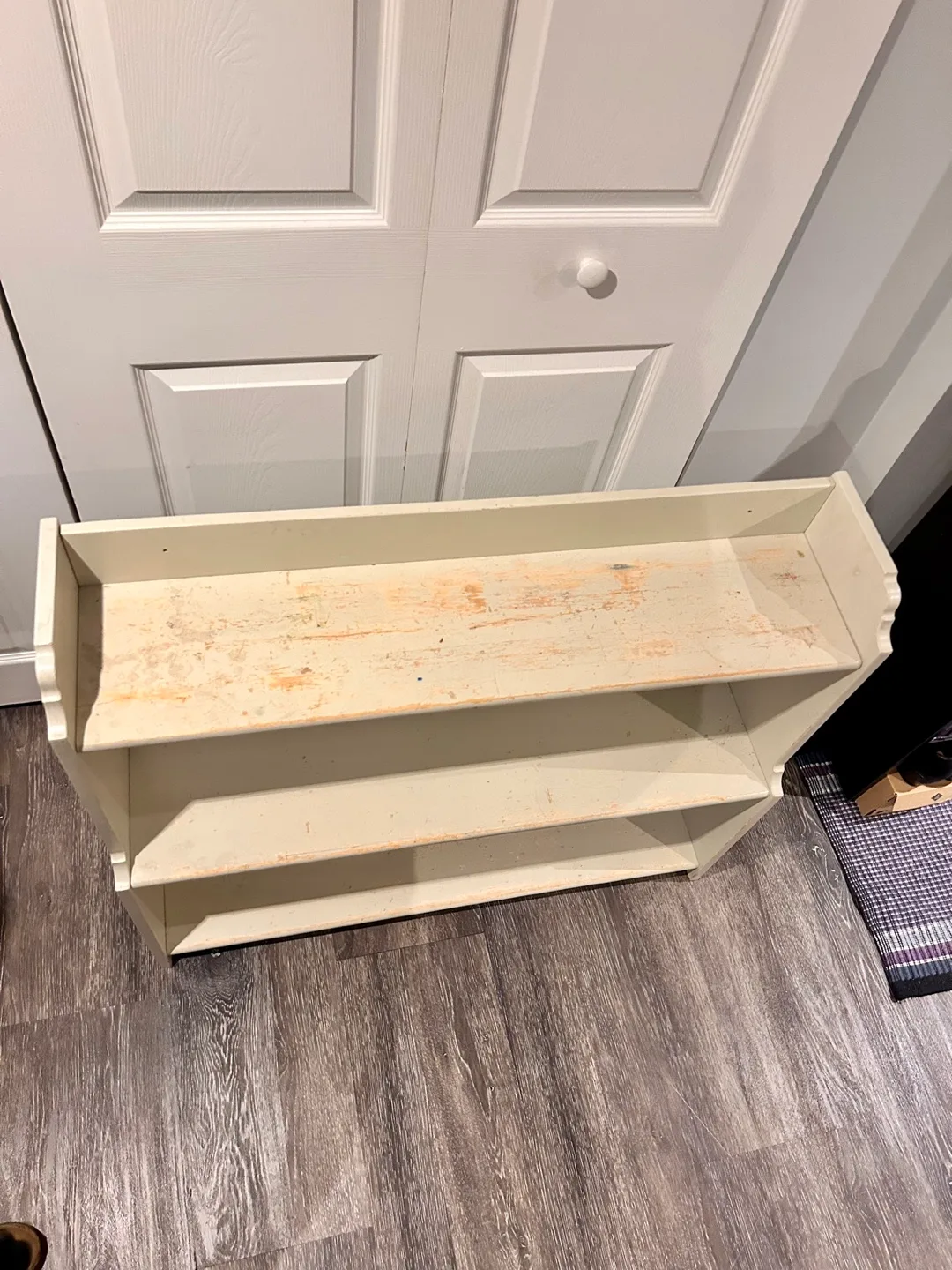 Wooden Bookshelf image indicator(3)