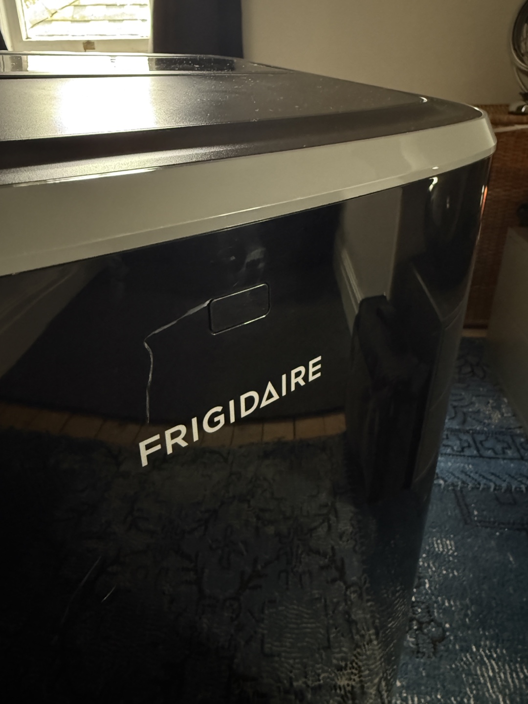 Frigidaire 14,000 BTU Portable Room Air Conditioner - photo 4