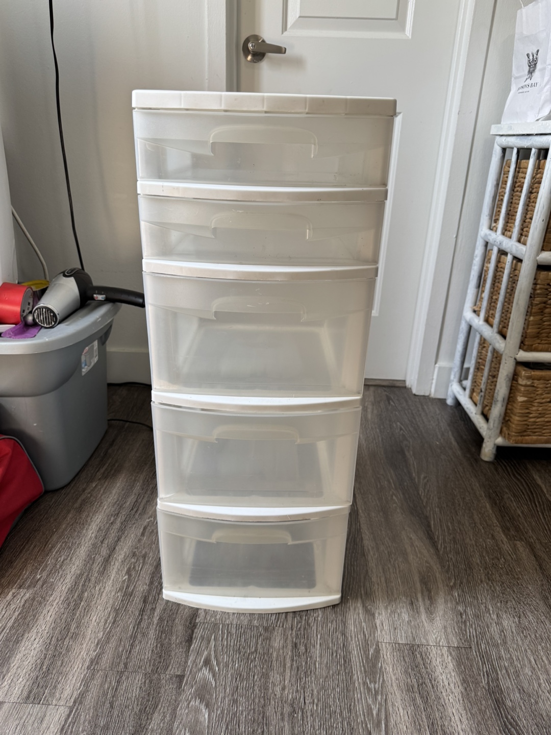 Sterilite Uu 5-Drawer Storage Tower - photo 2