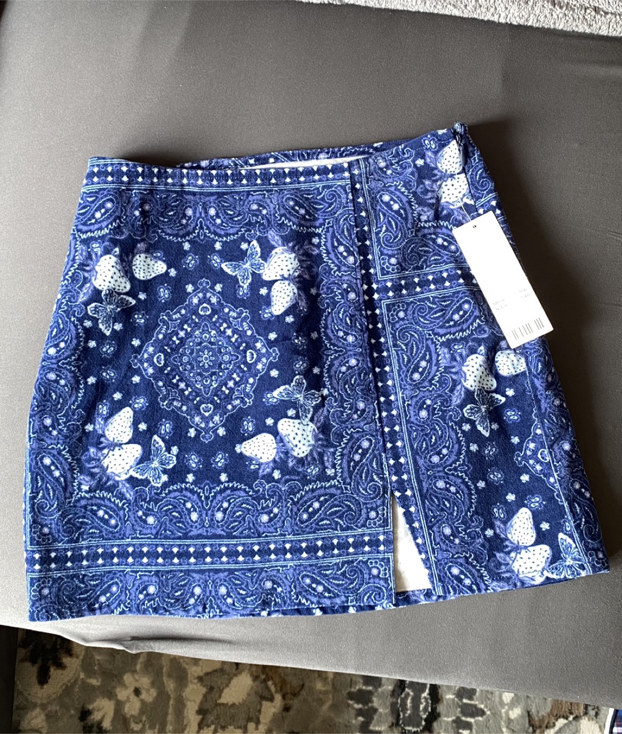 (New with tag) Urban Outfitters Bandana Skirt Blue