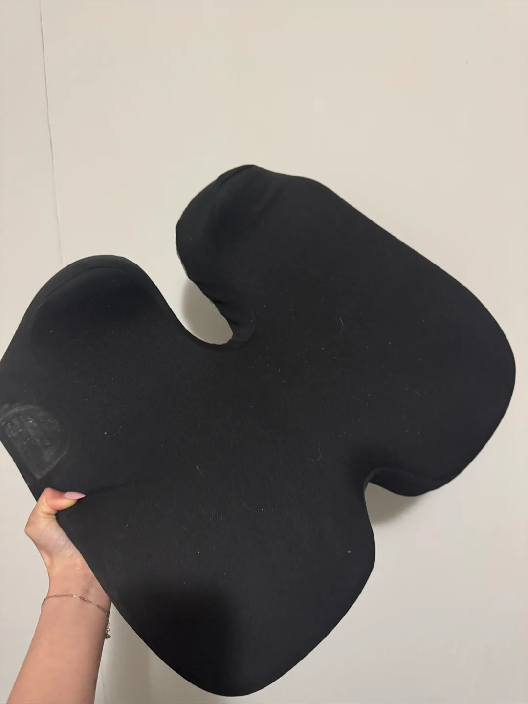 Ergonomic Black Seat Cushion thumbnail